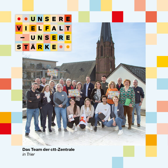 Gruppenbild Vielfalt in der ctt-Zentrale